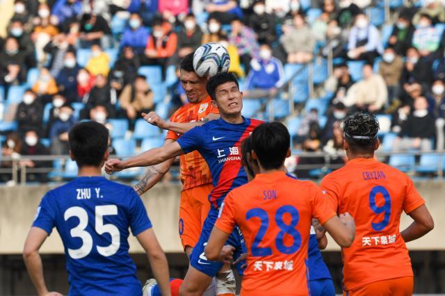 泰山剑指杯赛4连冠先扎紧篱笆 未雨绸缪备选2奇兵