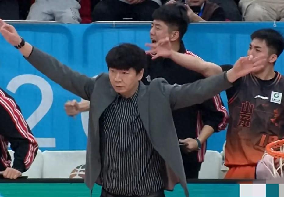 mk体育APP-停不下来！109-82：CBA劲旅豪取8连胜 13记三分三人20+ 黑马惨败